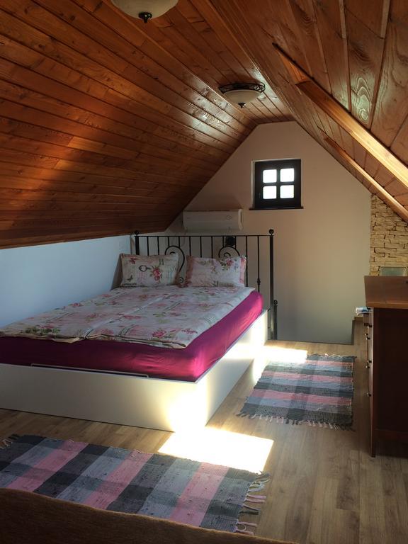Vörösmál Vendégház Balatonfüred Esterno foto